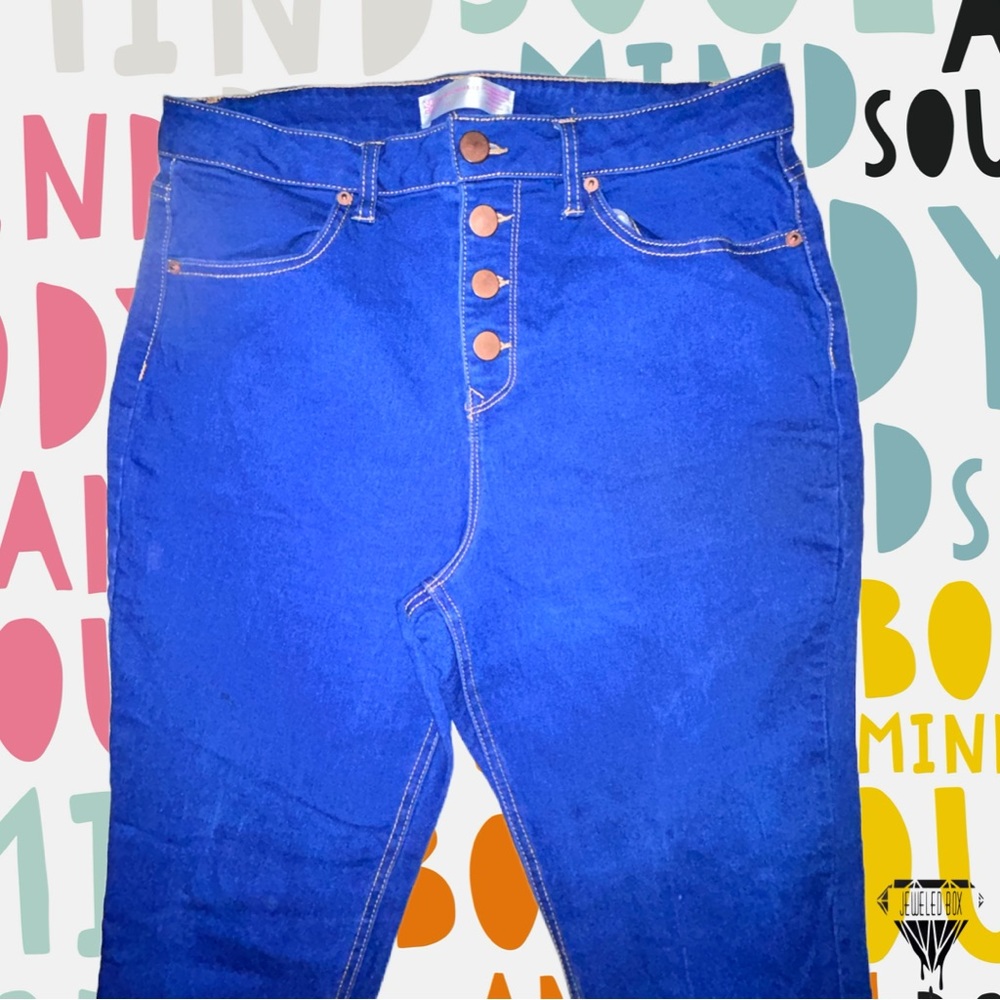 No Boundaries 5 Button  Fitted Jeans